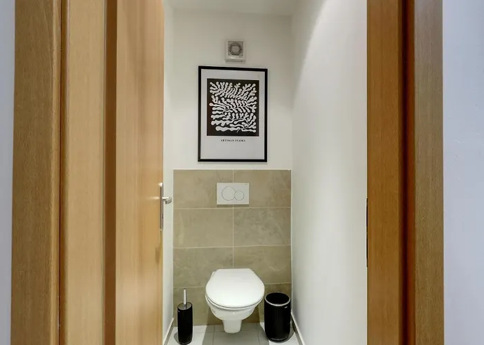 Spacious Old Town Loft For 6 アパート *