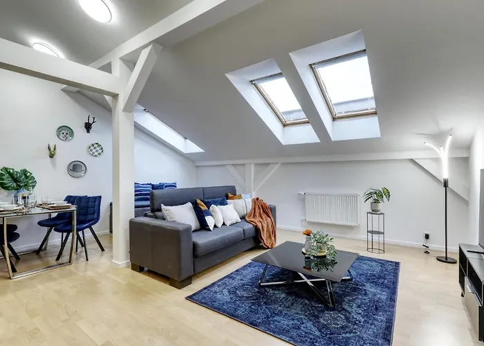 Appartement Spacious Old Town Loft For 6 Bratislava