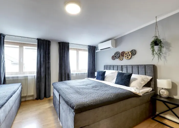 Apartmán Spacious Old Town Loft For 6 *